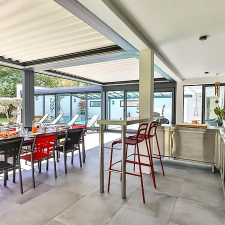Villa La Parenthèse - Piscine Intérieure - 8 Personnes