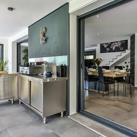 Villa La Parenthèse - Piscine Intérieure - 8 Personnes *
